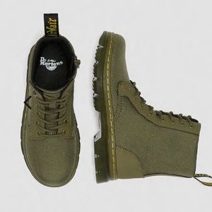 DR MARTENS JUNIOR COMBS J BOOTS